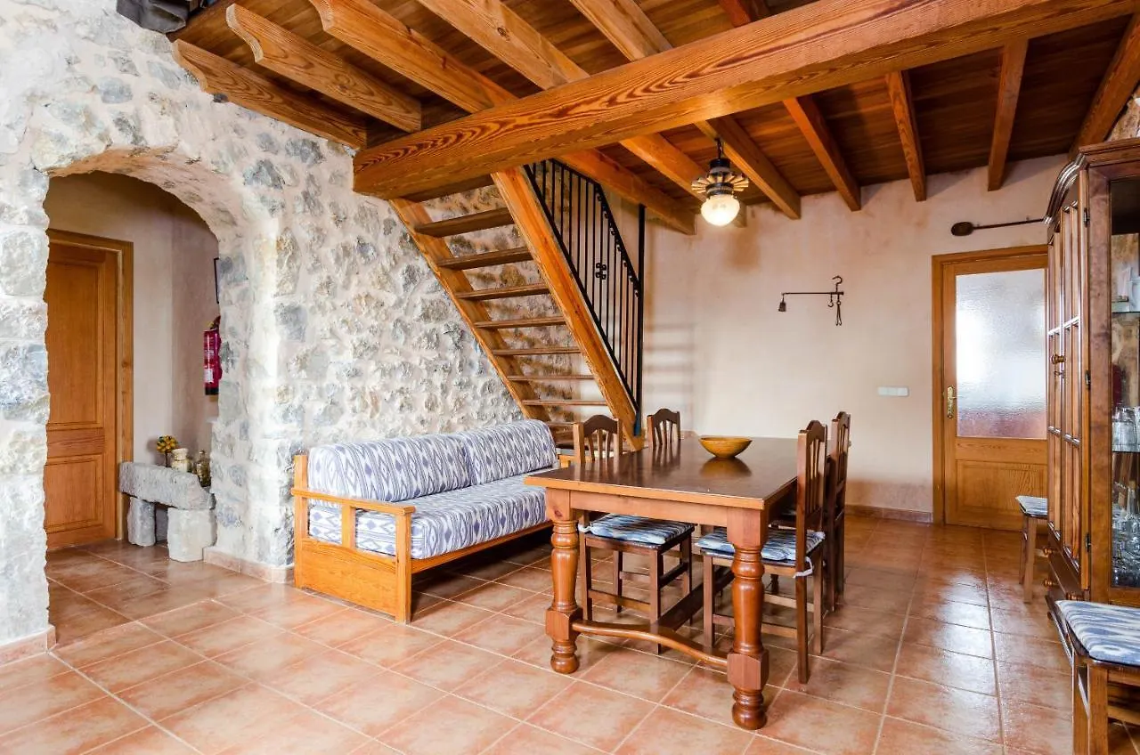 Yourhouse Deulosal, Apartment In Rural House With Pool María de la Salud